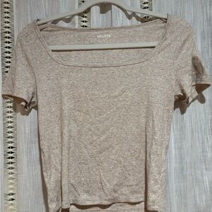 Hollister Cream Fitted Short Sleeve Tee